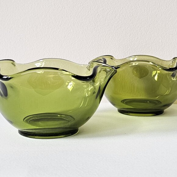 Set of Two Olive Indiana Glass Ruffled Bowls - Picture 2 of 7